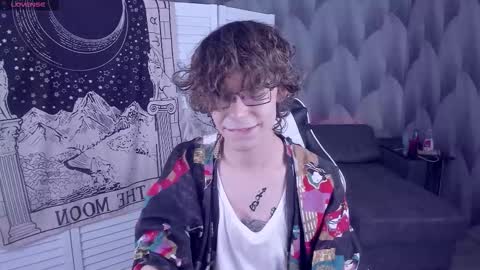 Leo online show from October 22, 2:08 pm