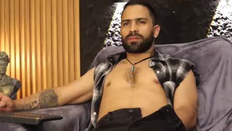 Leo  Diaz online show from December 5, 3:50 am