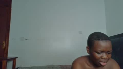 leo_kitty8 online show from February 14, 10:40 am