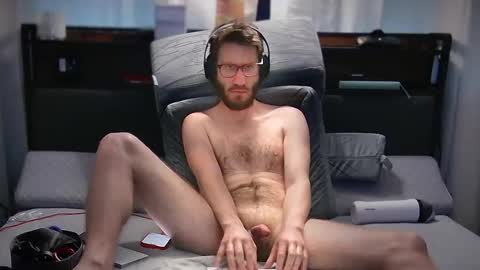 LeoBiggy online show from March 3, 12:17 pm