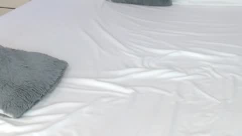 LUCY online show from December 20, 11:01 pm