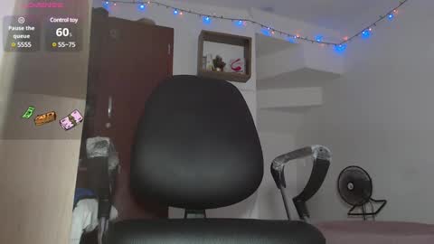 iam leonal online show from March 4, 6:39 pm