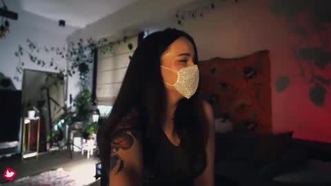 Leo online show from October 8, 1:35 am