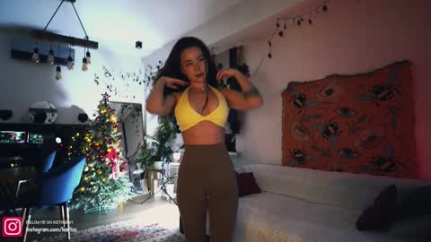 Leo online show from December 14, 10:38 pm