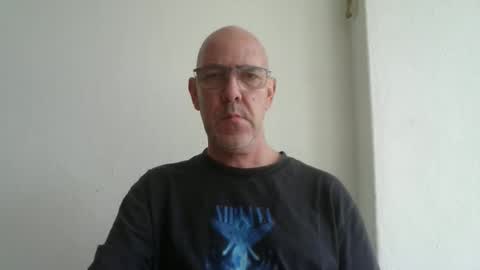 leonew71 online show from April 24, 11:45 am