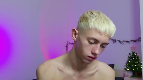 leonlure online show from December 22, 5:52 pm