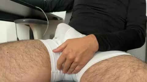 leono_93 online show from June 12, 7:46 pm