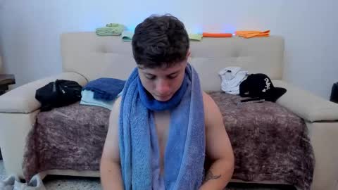Snapshot of leoo_miller chatting on October 10, 9:41 pm Leo online show from October 10, 9:41 pm