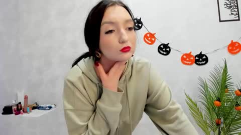 Snapshot of lesley_wins chatting on October 17, 8:18 am Lesley online show from October 17, 8:18 am