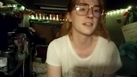 LesleyGumGrass- The Boring Trans girl online show from July 7, 5:09 am