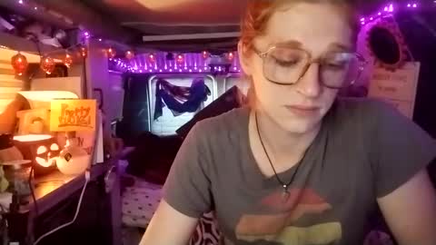 LesleyGumGrass- The Boring Trans girl online show from September 22, 12:20 pm