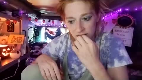 LesleyGumGrass- The Boring Trans girl online show from September 10, 6:20 pm