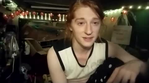 LesleyGumGrass- The Boring Trans girl online show from April 27, 8:45 am