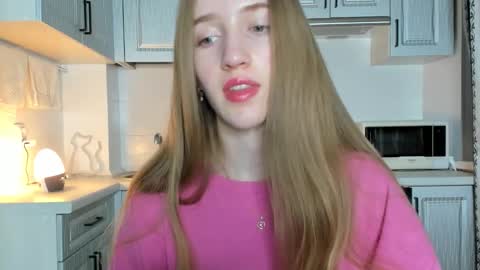 Snapshot of leslie_my_lovee chatting on October 13, 6:54 pm LESLIE online show from October 13, 6:54 pm
