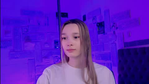 Leslie  next stream in - 29 november 1600 UTC0000 online show from February 7, 2:26 pm