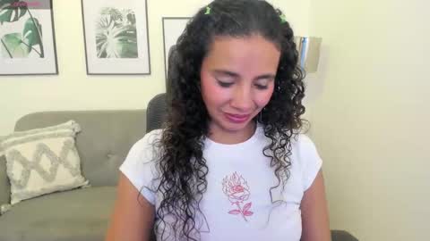 Lesly  online show from February 26, 9:09 pm