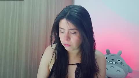 Lesly online show from April 11, 6:56 pm