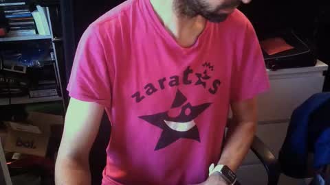 Vampiro Diurno online show from November 2, 4:07 pm