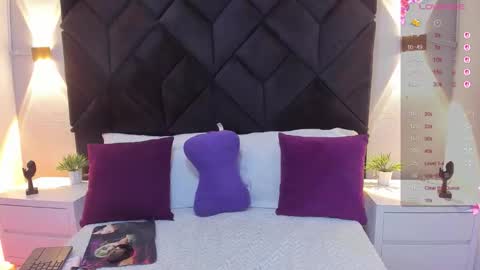 Snapshot of letiziia_sky chatting on September 11, 10:11 pm letiziia online show from September 11, 10:11 pm