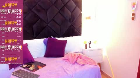 Snapshot of letiziia_sky chatting on October 10, 10:14 pm letiziia online show from October 10, 10:14 pm