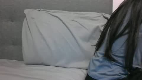 lets_play143 online show from April 14, 12:58 am