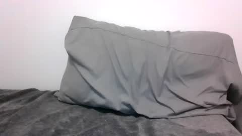 lets_play143 online show from November 23, 6:22 am