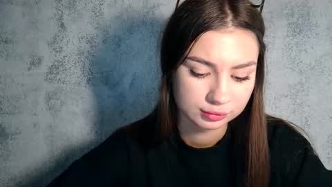 Snapshot of lette_emily chatting on October 3, 11:51 am Emily online show from October 3, 11:51 am