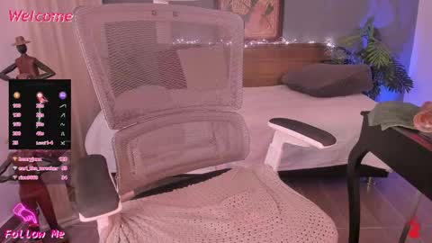 Lexa. online show from March 6, 3:55 pm