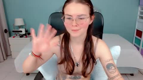 Snapshot of lexalove_doll chatting on October 11, 5:23 am Lexas Room online show from October 11, 5:23 am