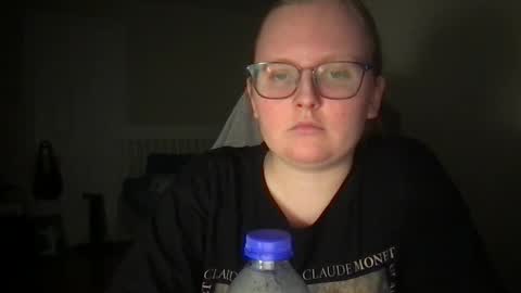 Snapshot of lexielilacs chatting on February 26, 11:30 pm lexie online show from February 26, 11:30 pm