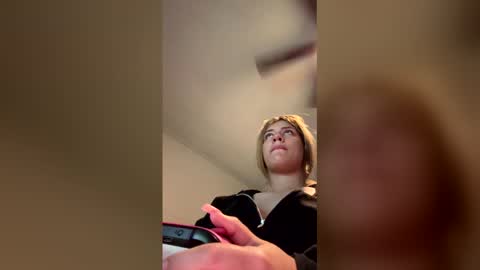 Lexi lover 19yo online show from February 19, 4:33 am