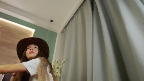 Lexi  online show from March 28, 9:16 pm