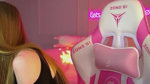 Lexi online show from December 23, 6:08 am