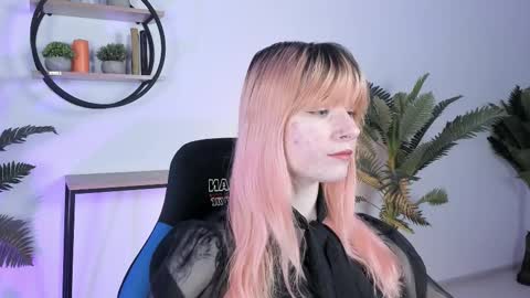 Lexi Wenford NO NUDE GODDESS online show from February 26, 5:57 am