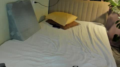 Snapshot of lexy_lexx chatting on September 21, 7:29 pm lexy_lexx online show from September 21, 7:29 pm