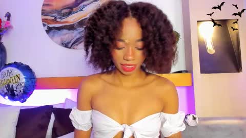 lexyskye online show from October 21, 2:10 pm