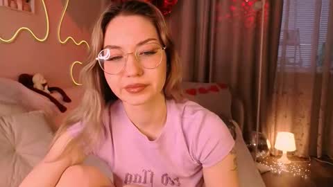 Lily online show from February 26, 2:04 am