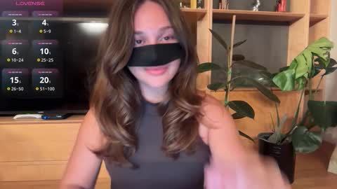 Snapshot of leyla_on_sport chatting on September 22, 7:29 pm Leyla online show from September 22, 7:29 pm