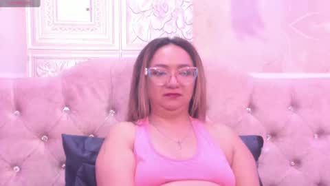 Leyla smithh online show from October 17, 12:53 pm