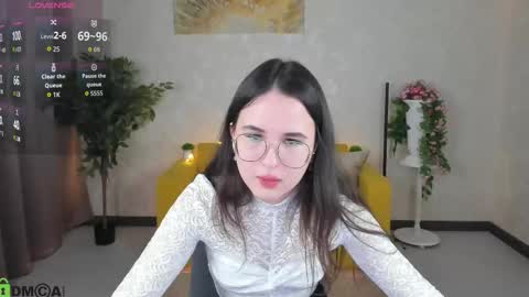 leylamirage online show from February 11, 2:32 pm