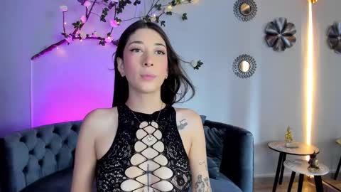 Snapshot of lia__harry chatting on October 7, 8:05 pm lia__harry online show from October 7, 8:05 pm