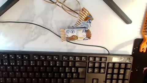  LIA  online show from April 14, 12:19 pm