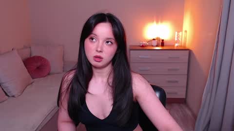 L I A online show from April 23, 5:36 pm