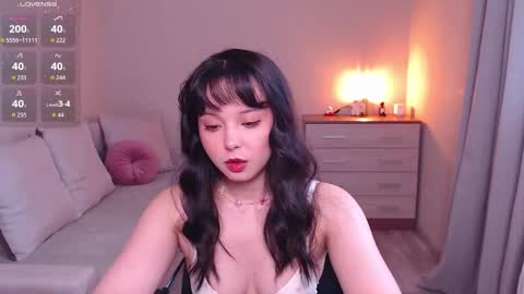 L I A online show from March 12, 1:26 pm