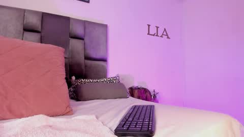 Lia Jhonson online show from January 9, 5:40 pm