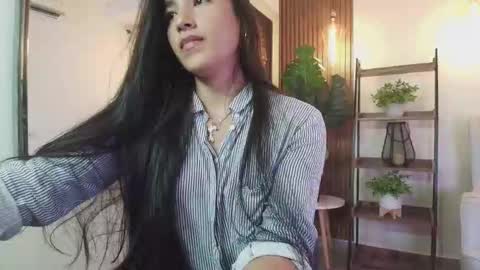Snapshot of lia_mar_ chatting on September 30, 1:32 pm LIA online show from September 30, 1:32 pm