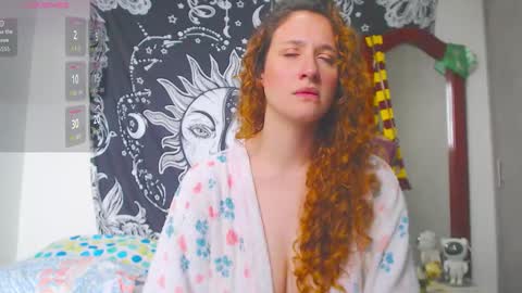 Lia Monroe online show from December 3, 7:03 pm