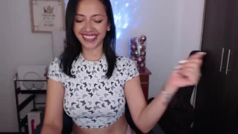 Laura online show from December 20, 7:50 pm