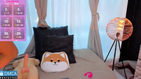 lia summer1 online show from October 27, 7:03 pm