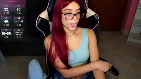 lia_varel online show from June 5, 10:59 pm